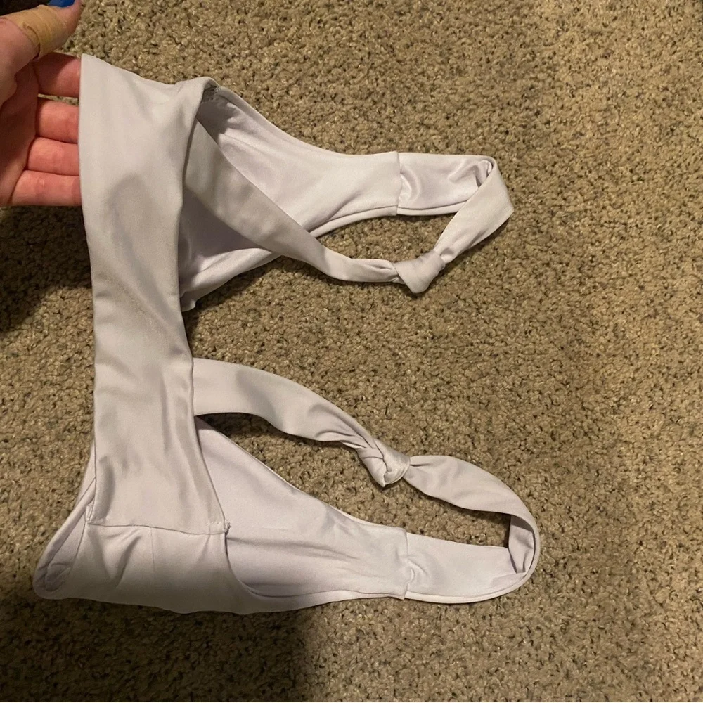 Bikini - Picture 6 of 8